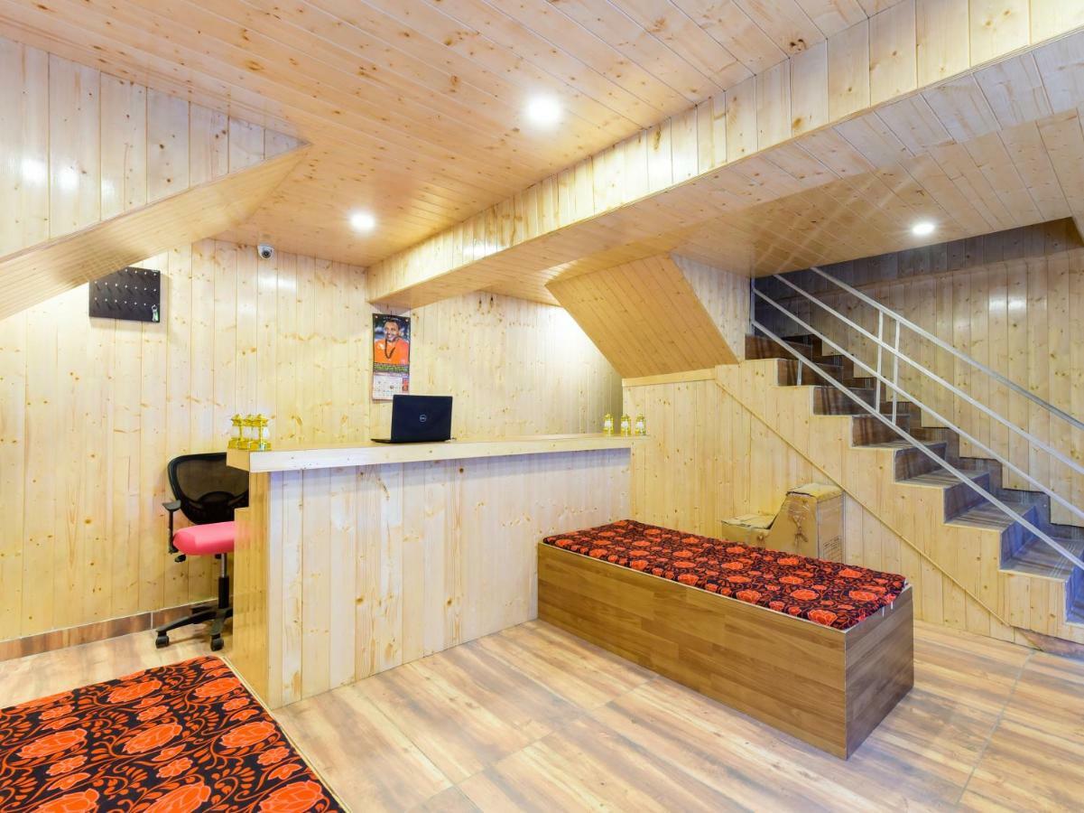 Oyo 46485 Hotel Vijayant Manāli Extérieur photo